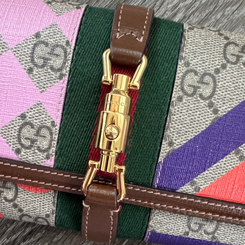 GUCCI WALLET CHAIN! - Picture 2 of 3